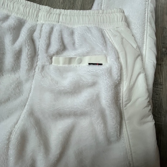 Air Jordan Flight Fleece Jogger Sweats white fuzzy size small euc - Picture 6 of 6